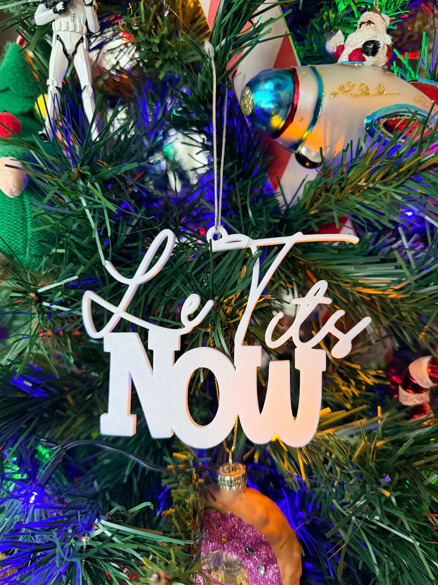 Le Tits Now - Christmas Tree Ornament –  Novelty Decoration | Funny Festive Tree Decor